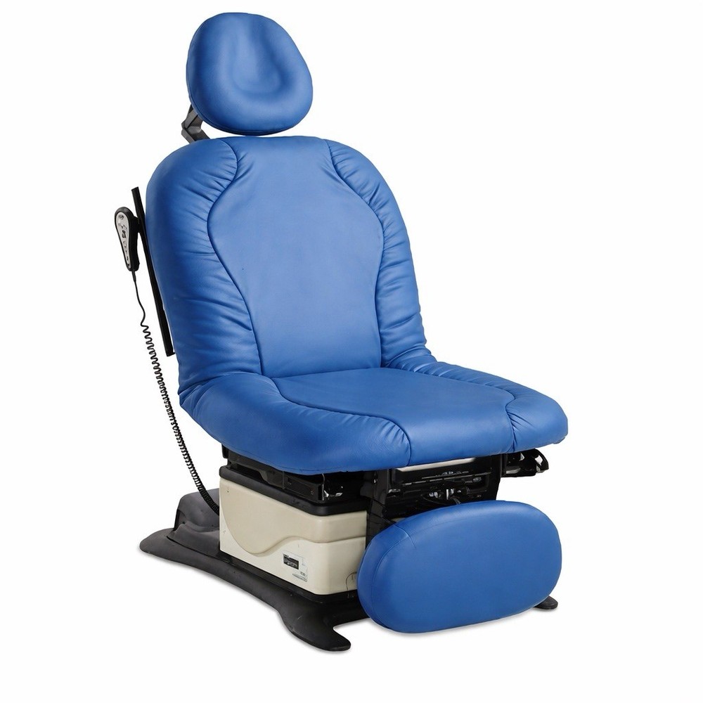 Midmark 630 Examination Table