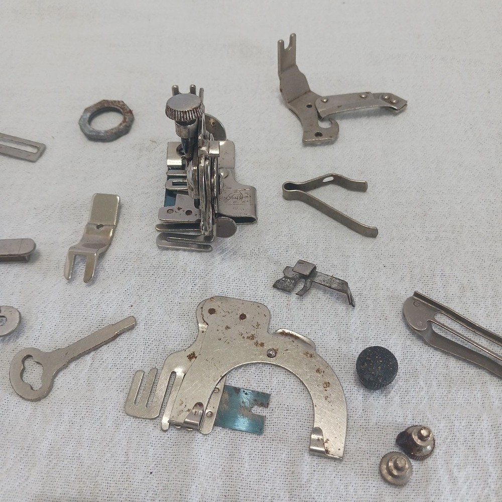 Sewing Machine Attachments & Others Pieces. UNTESTED