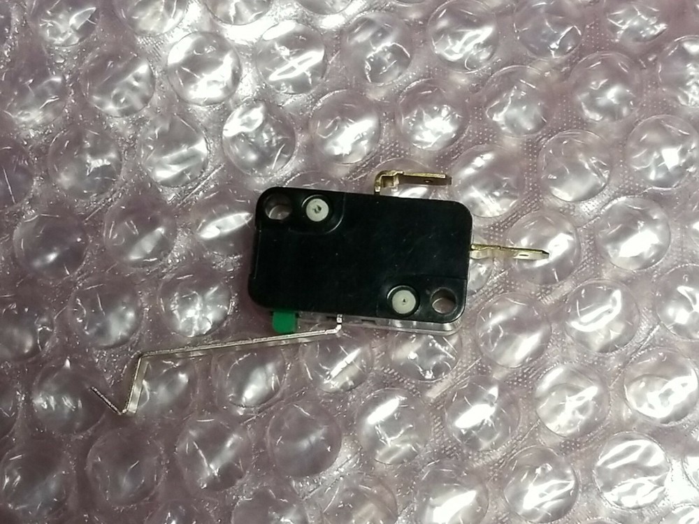 BALLY ARM KICK SWITCH E-SERIES #E21 SLOT MACHINE