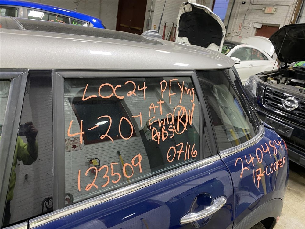 Used Antenna fits: 2017 Mini COOPER Grade A