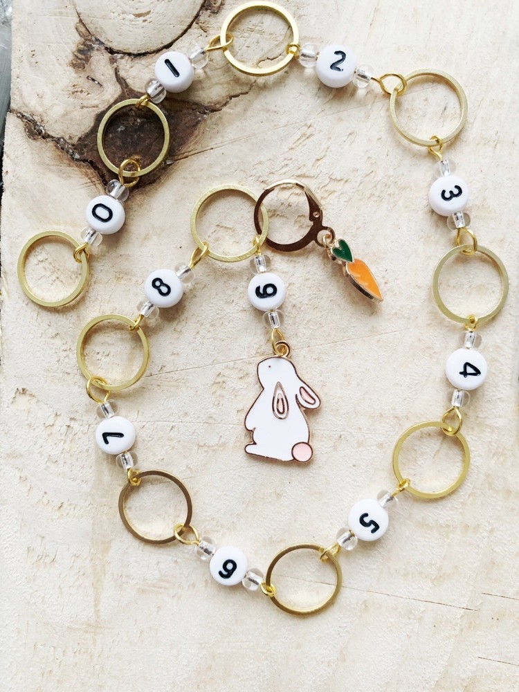 Rabbit chain row counter for knitting