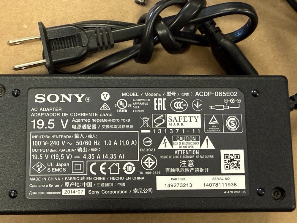 ORIGINAL SONY ACDP-085E02 19.5V AC ADAPTER