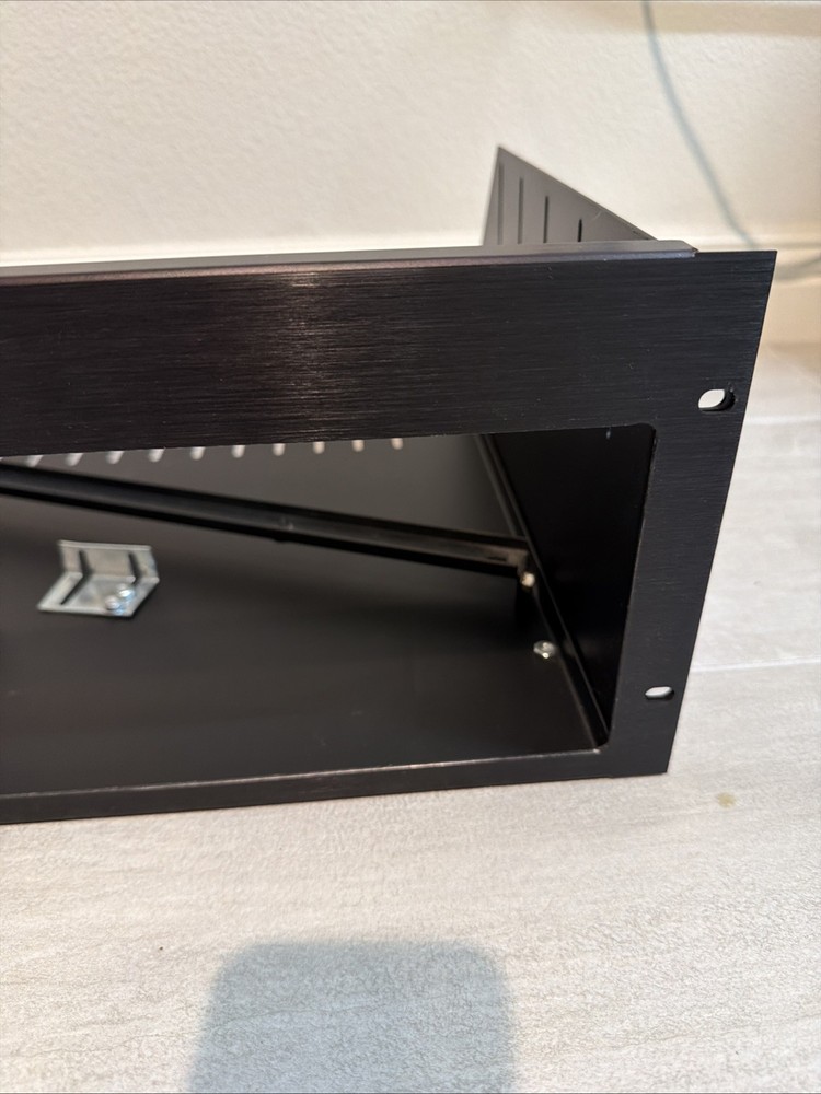 Integra CDC 3.4 Rack Mount Kit Middle Atlantic