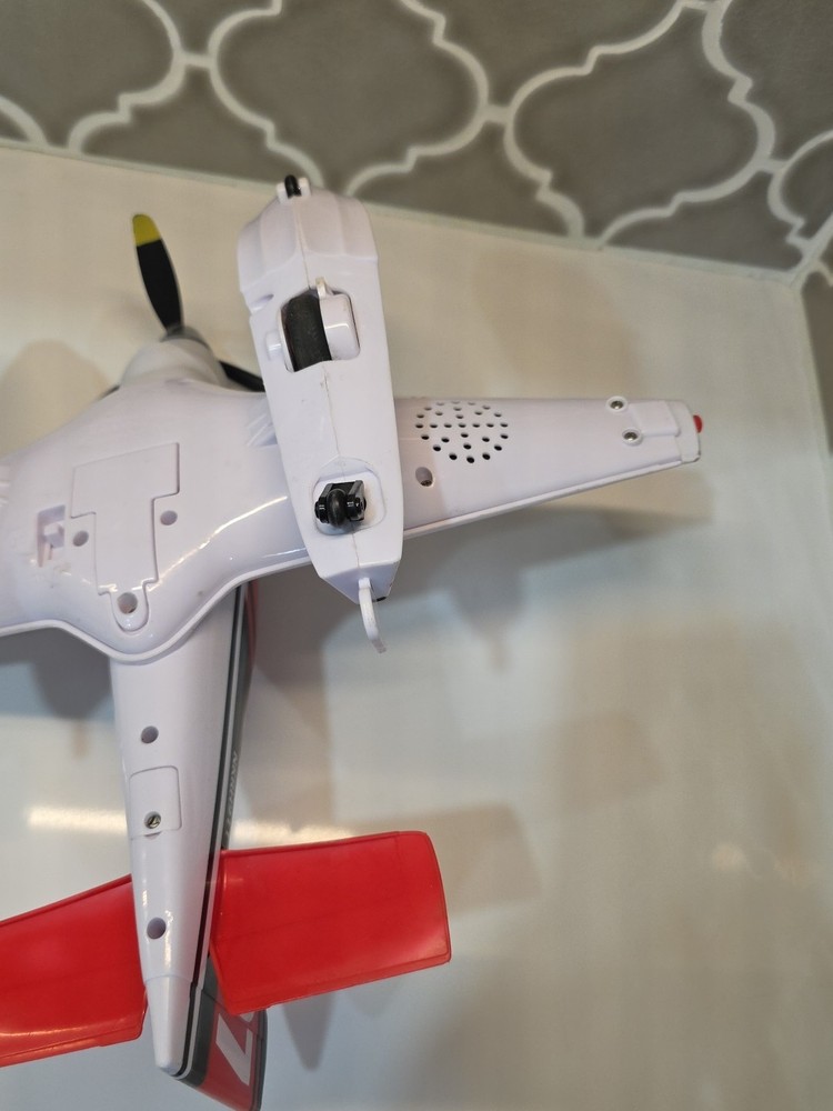 Disney Planes Fire & Rescue U-Command Firefighter Dusty RC No Remote
