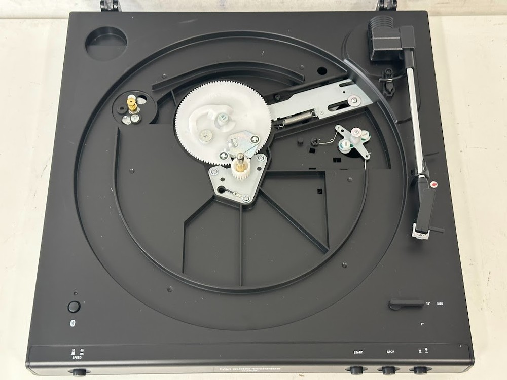 Audio-Technica AT-LP60XBT Turntable - Black