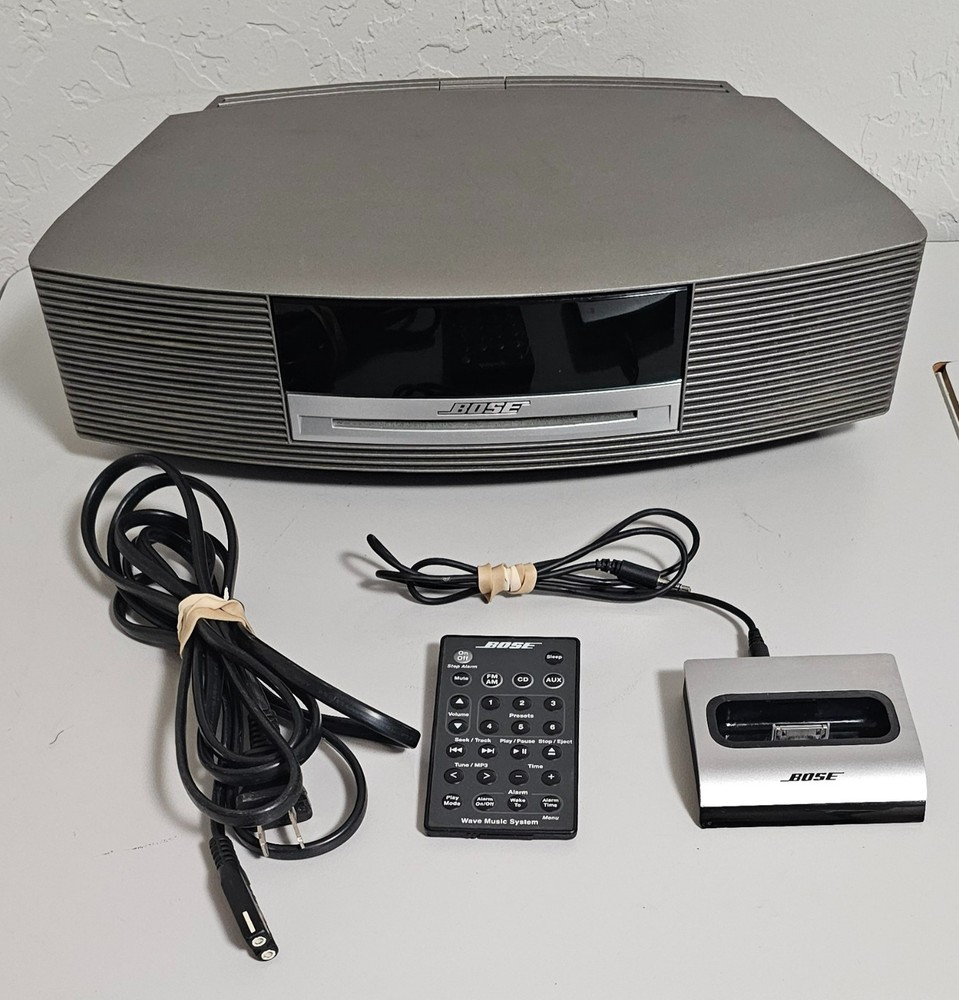 Bose Wave Music System, Orig, w Remote & Iphone/IPod Dock, Tested/Working READ