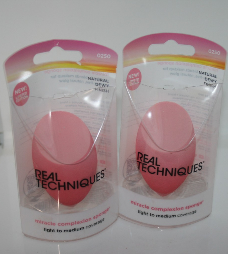 Real Techniques Miracle Complexion Sponge Light/Medium Blending 2 Packages