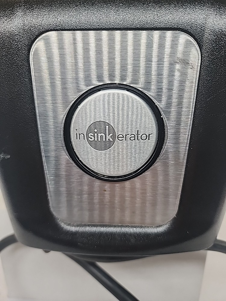 InSinkErator Evolution Series Pro 1000LP Disposal, 1HP w/Cord - Black Pre owned