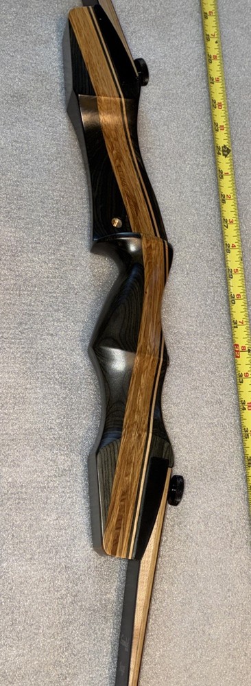 Samick Sage 62”60# Righthanded Take Down Recurve Bow