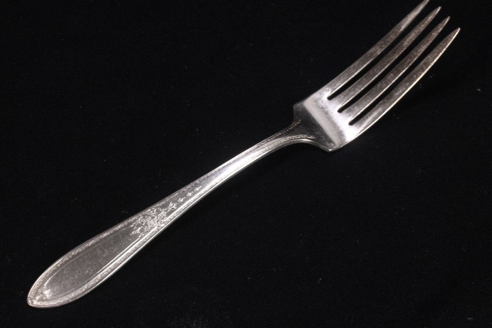 4 Debutante Pattern Dinner Forks Silverplate Wm Rogers & Son AA
