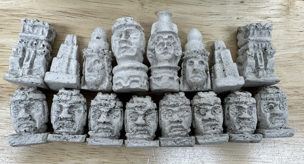 Aztec Chess Set Green White Board 10x10