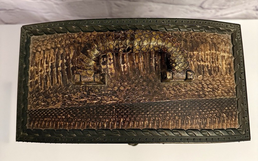 Vintage Reptile Pattern Storage Trunk Box Rustic Decorative Keepsake Chest 11.5”