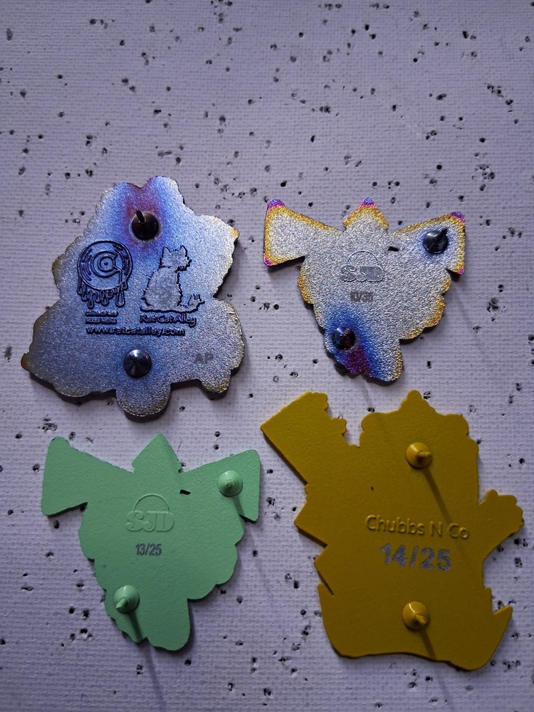 Grateful Dead Large Pin Hustle Pack