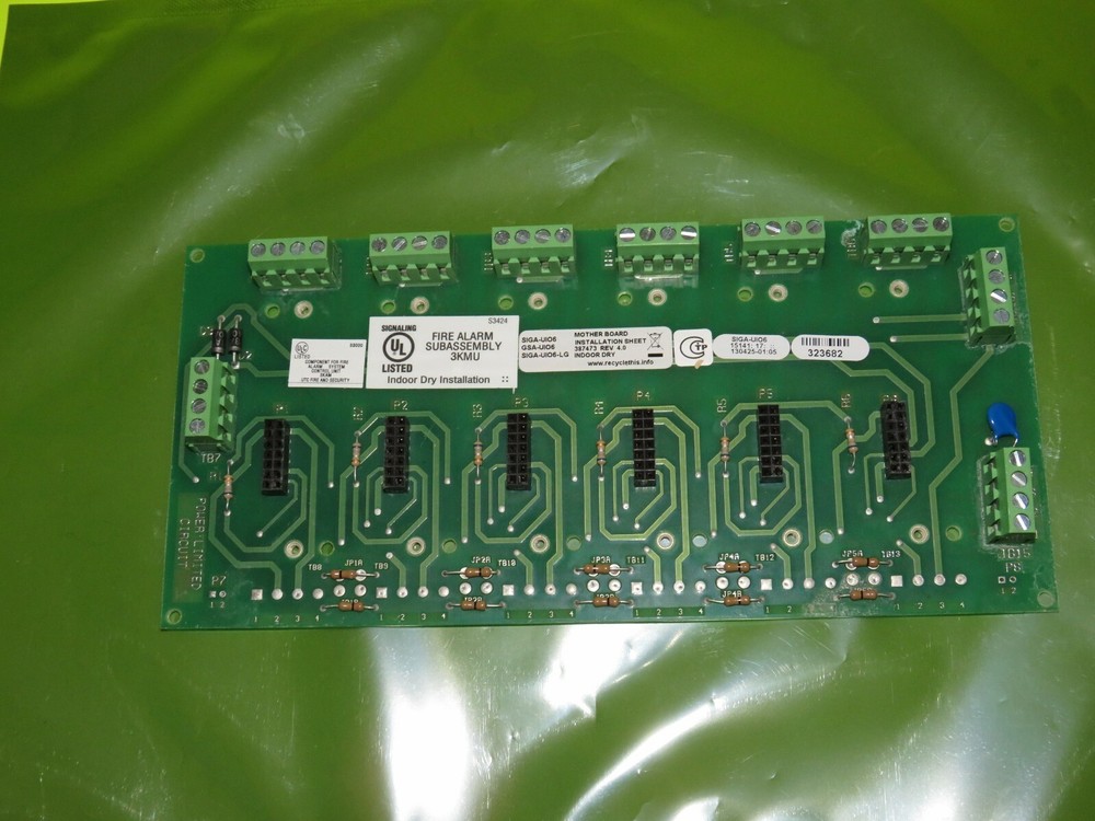 EDWARDS EST SIGA-UIO6 UNIVERSAL INPUT/OUTPUT MODULE BOARD FIRE ALARM PART