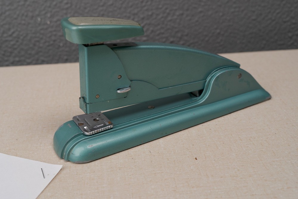 Mid Century Deco Swingline Swingline Model #4 Desktop Speed Stapler