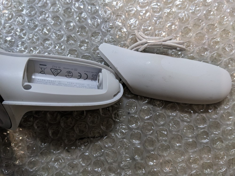 GENUINE Oculus Meta Quest 2 VR Controller Pair - Left and Right Controllers ONLY