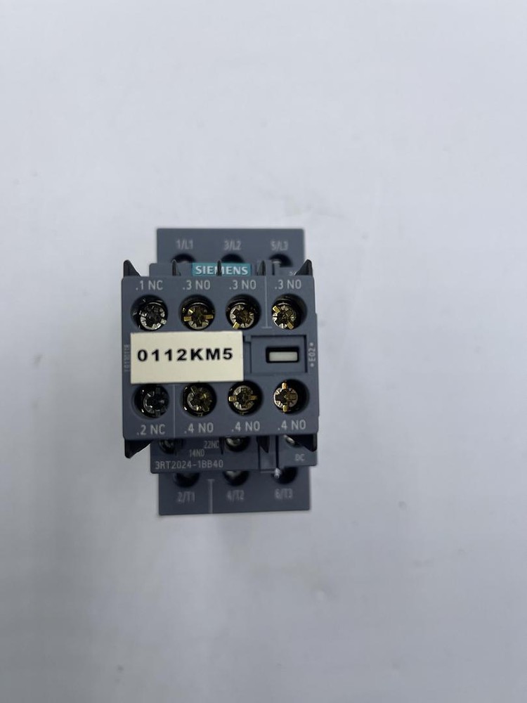 Siemens 3RT2024-1BB40 3RH2911-1HA31