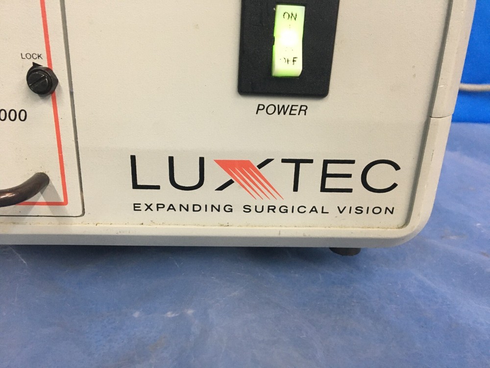 Luxtec Xenon Series 9000 Light Source, Model 9175