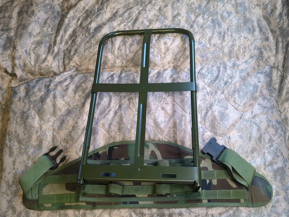 Alice Pack Frame + Molle Woodland Kidney Pad