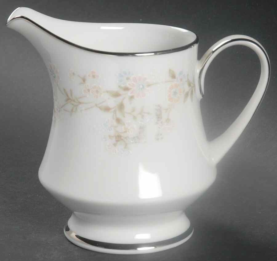 Noritake Holbrook  Creamer 441384