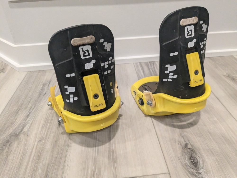 XS Kids Burton Snowboard Binding