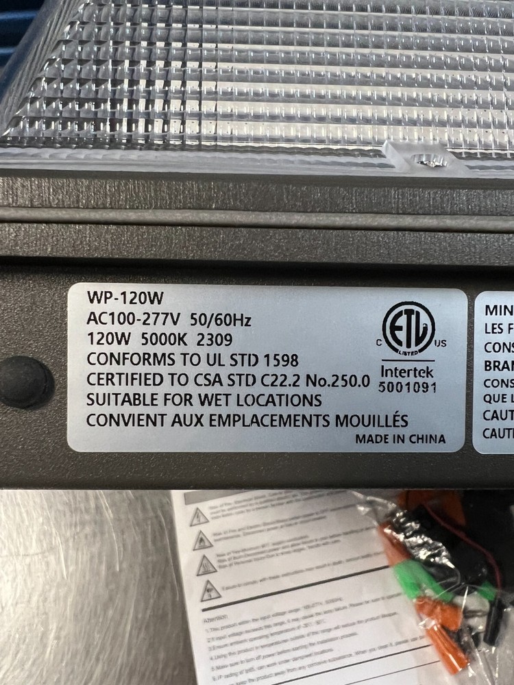 2 Wall Pack Lights Mixed Lot Mixed Brands