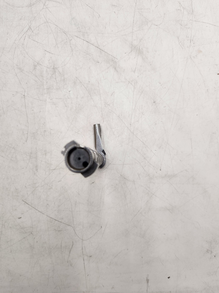 .540 RH 1-Piece Fluted Bolt