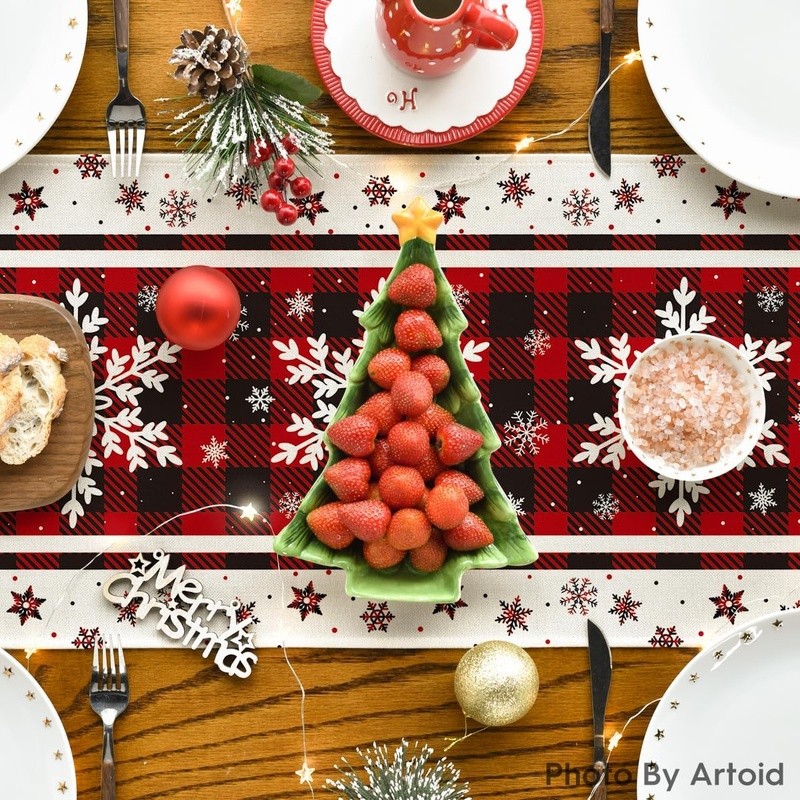 Durable Polyester Table Runner Modern Plaid Snowflake Design Dining Events New