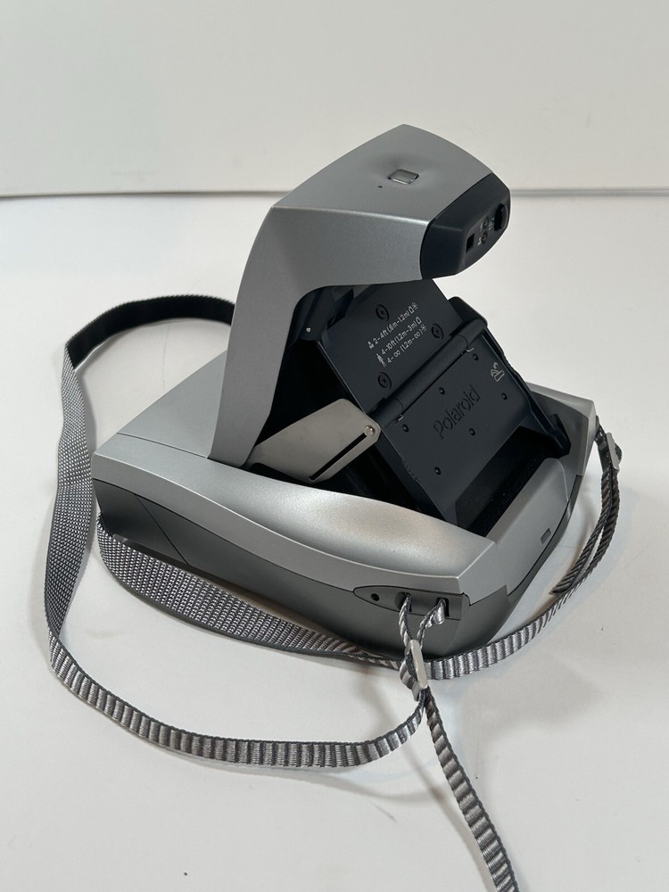 Polaroid 1200FF BE Spectra Image Camera w Carrying Strap Untested Good Condition