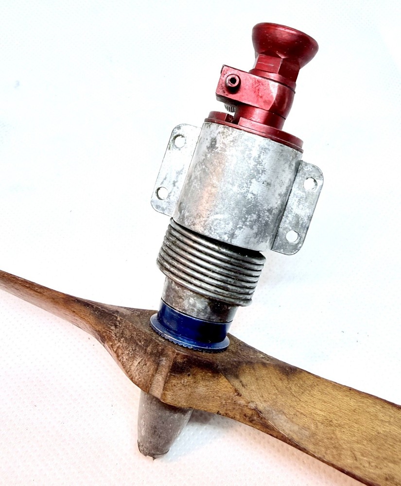 Vintage Cox .15 RC Engine with propeller / low hours