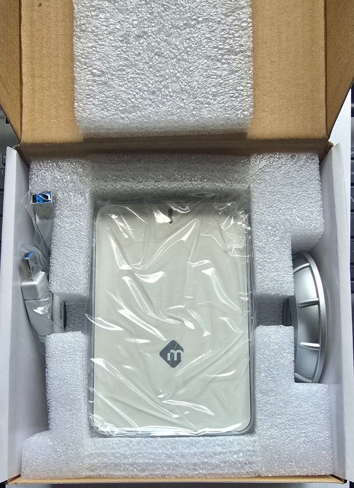 mLogic mBack USB 3.0 500GB Extrenal Disk Drive.