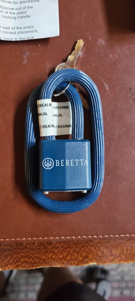 BARETTA Gun Cable Lock w Keys - New In Box