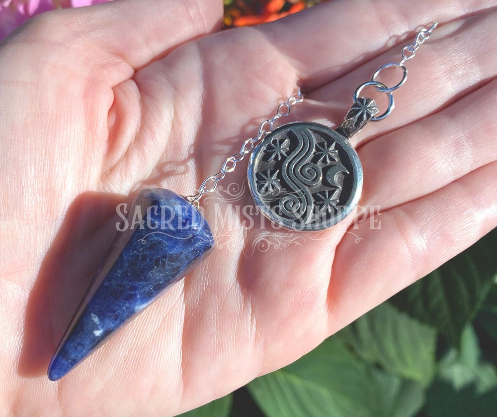 Sodalite Stargazers Pendulum Divination, Decision Making, Finding Items Dowsing