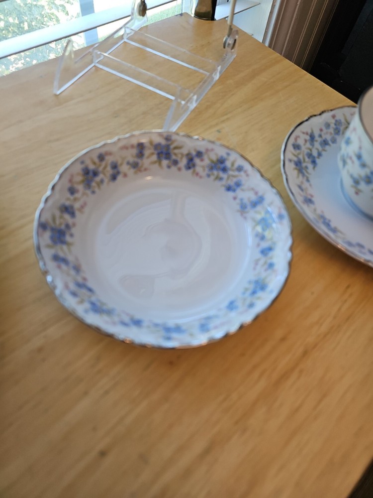 7 Pc Place Setting Mille Fleurs. by Hutschenreuther
