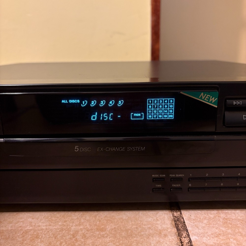 Sony CDP-C245 5-Disc CD Player