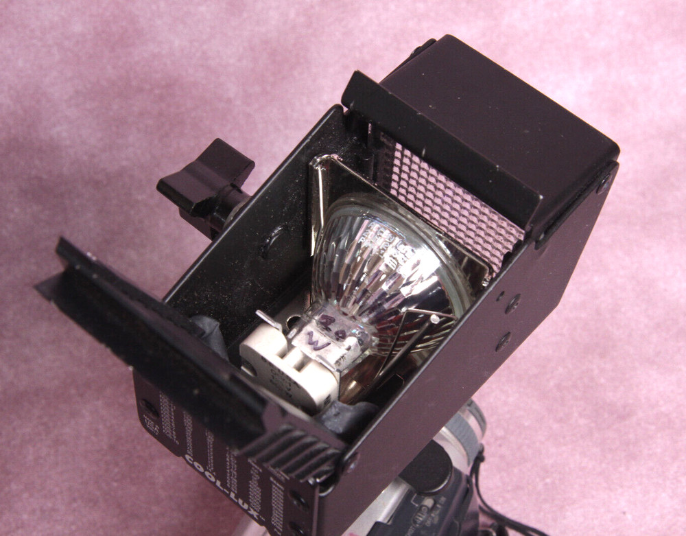 Cool-Lux Mini-Cool VideoLight With Accessories, plus extra bulbs. Tested/Working