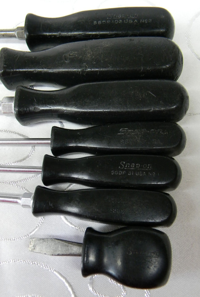 SNAP-ON 7PC BLACK HARD HANDLE MIXED SCREWDRIVER SET