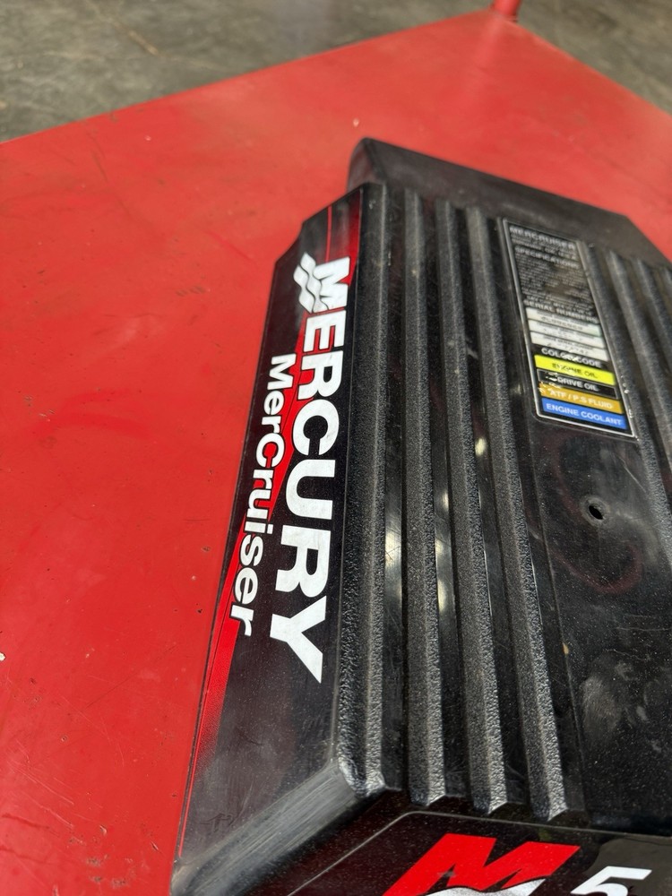 Mercruiser 5.7 EFI engine cover