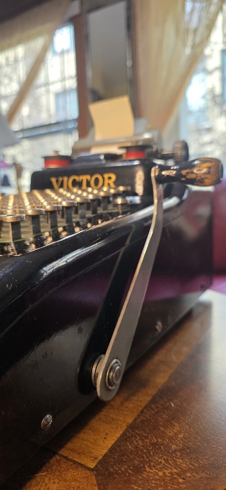 Victor Series 2 200/210 Adding Machine. Solid!