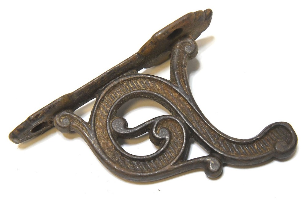 2 VINTAGE METAL WALL MOUNT HAT OR COAT HOOKS
