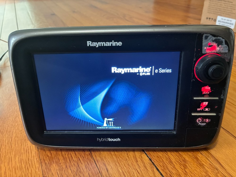Raymarine e7 Hybrid Touch MFD 7"
