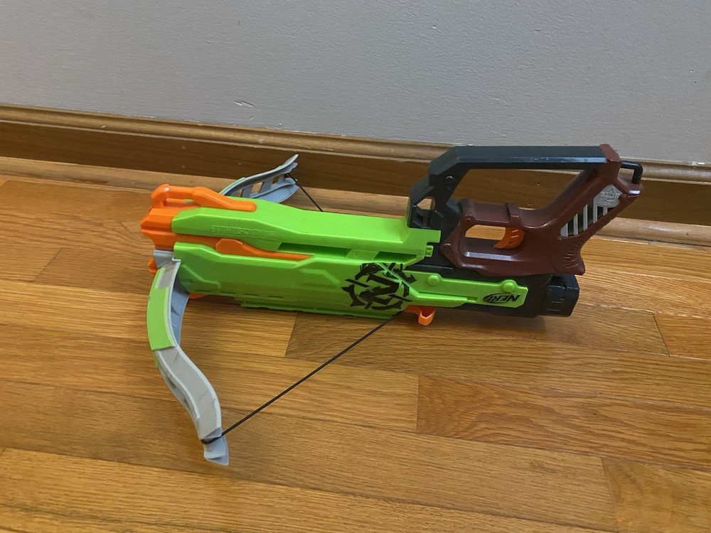 NERF Zombie Strike Crossfire Bow Hasbro 2015 CrossBow