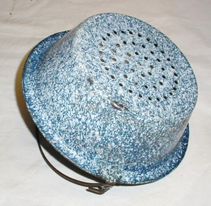 Vintage Camp Strainer Colander White Speckled Bail Handle Enamelware Graniteware