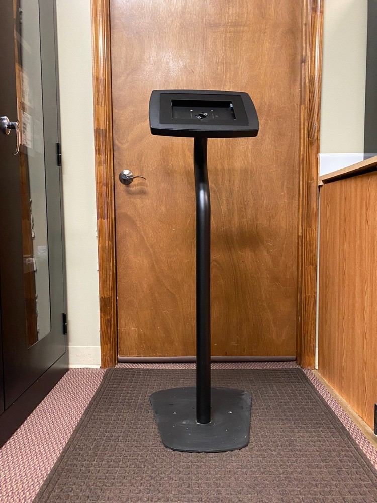 Armodilo tablet stand