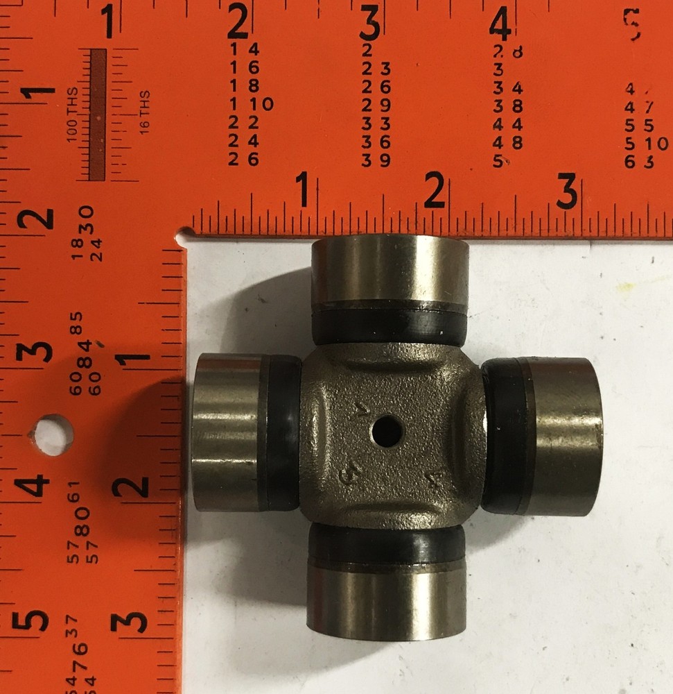 Spicer Universal Joint Kit 5-129X NOS