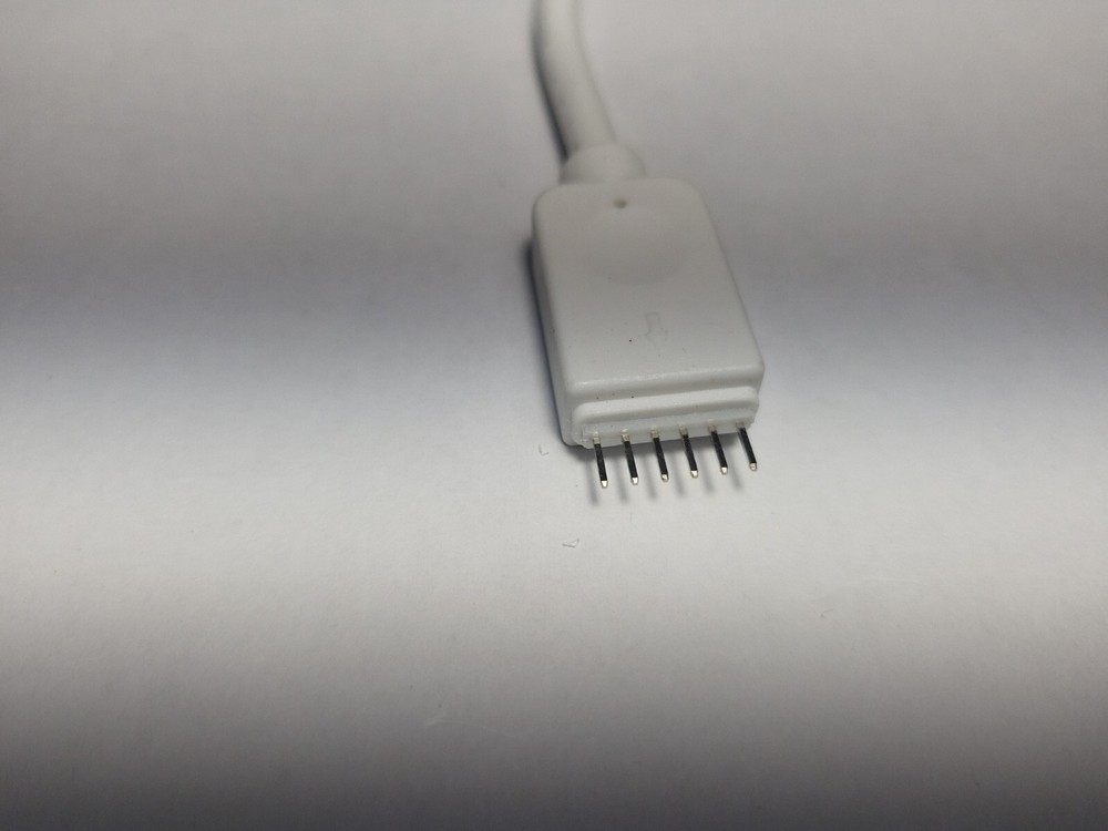 2 X PHILIPS HUE LIGHTSTRIP WHITE CONNECTOR adapter for V3 only