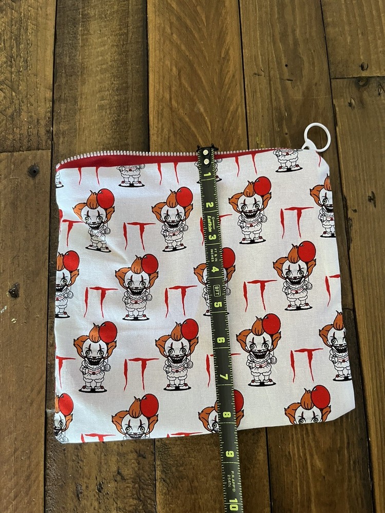 Handmade IT makeUp Pouch Zipper NWOT