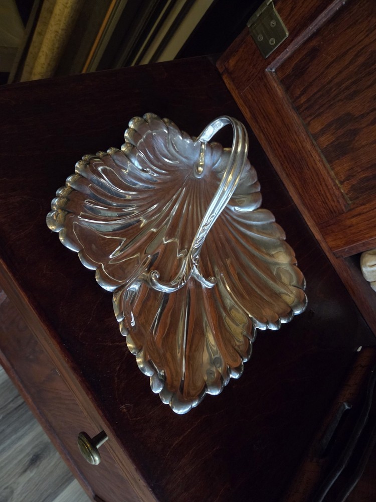 Vintage Large Leaf Serving Dish/Tray Silverplate By Wallace