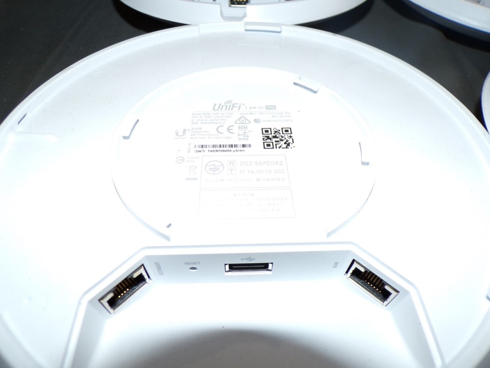X4 UNIFI UAP-AC-PRO SWX-UAPACPRO LONG RANGE