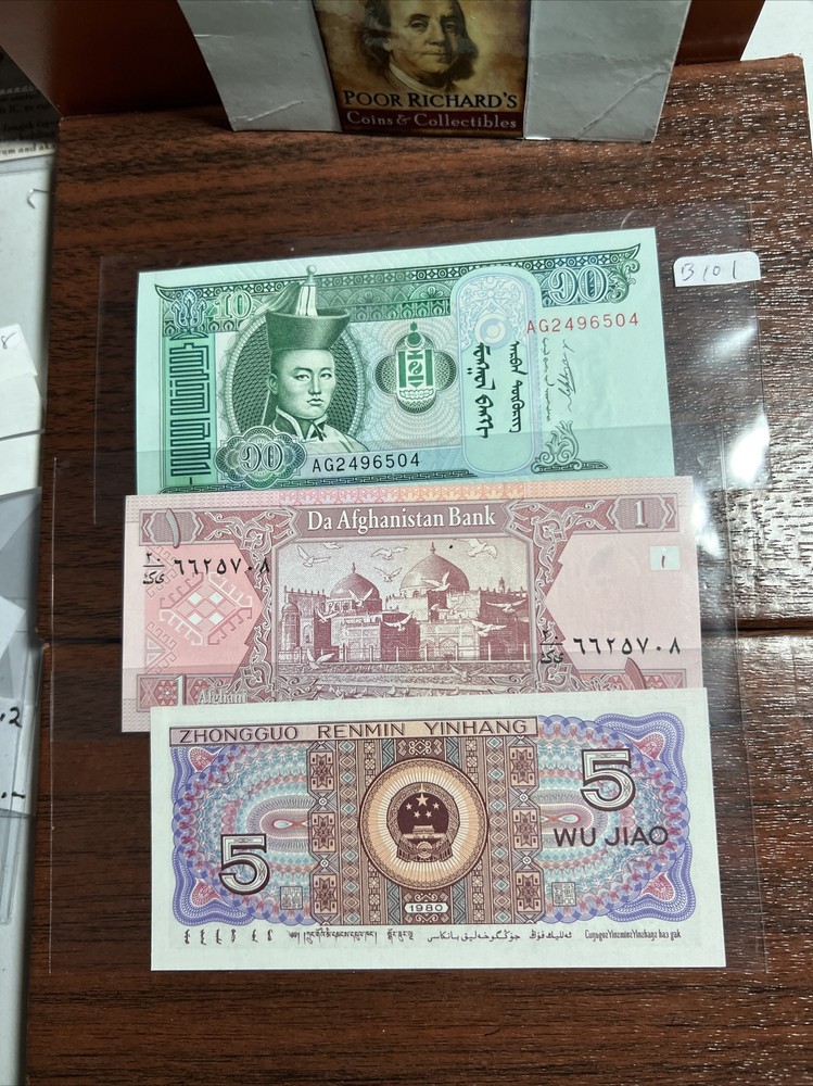 3 Different Crisp Uncirc. World Banknotes Including Afghanistan 1980-2009 B101